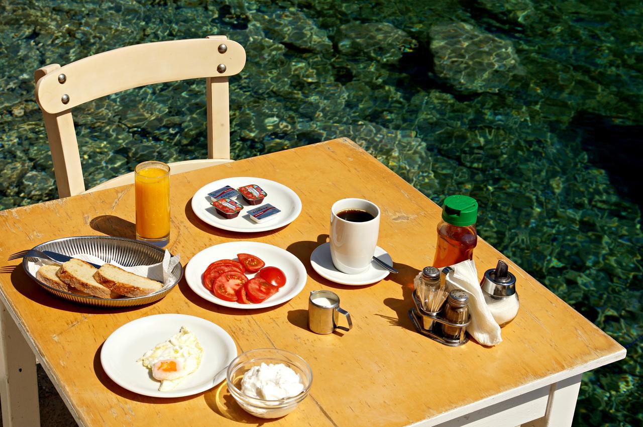 Hotel Madares Loutro Exterior foto
