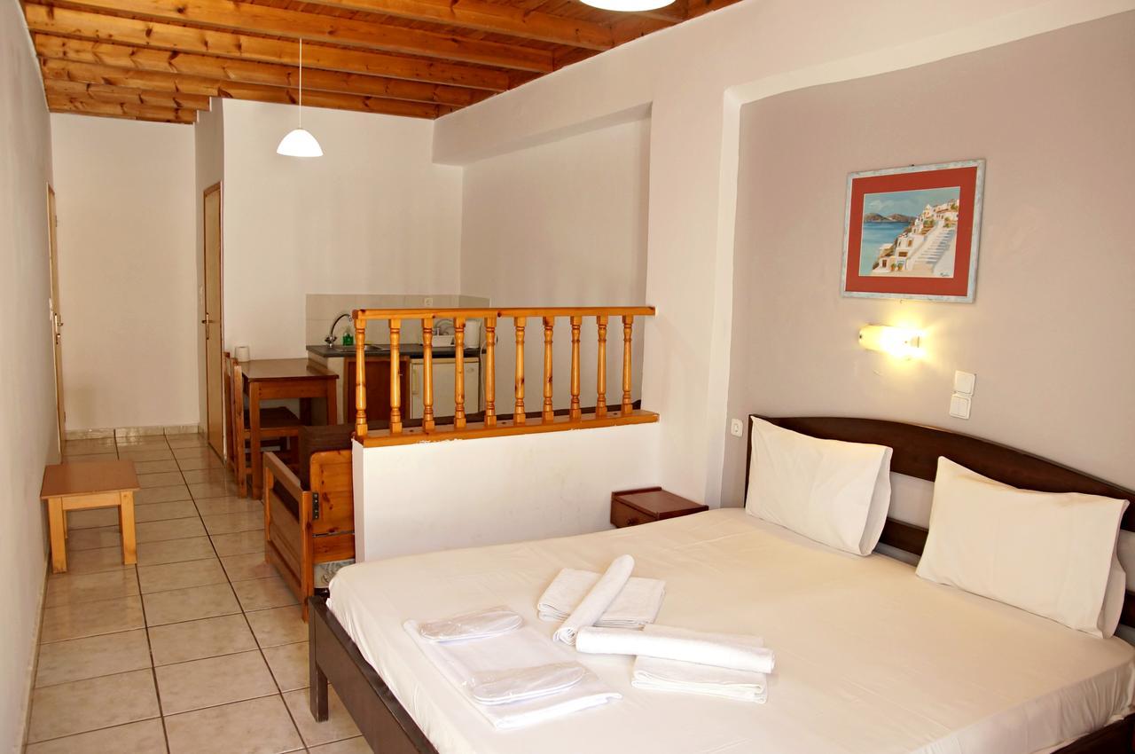 Hotel Madares Loutro Exterior foto