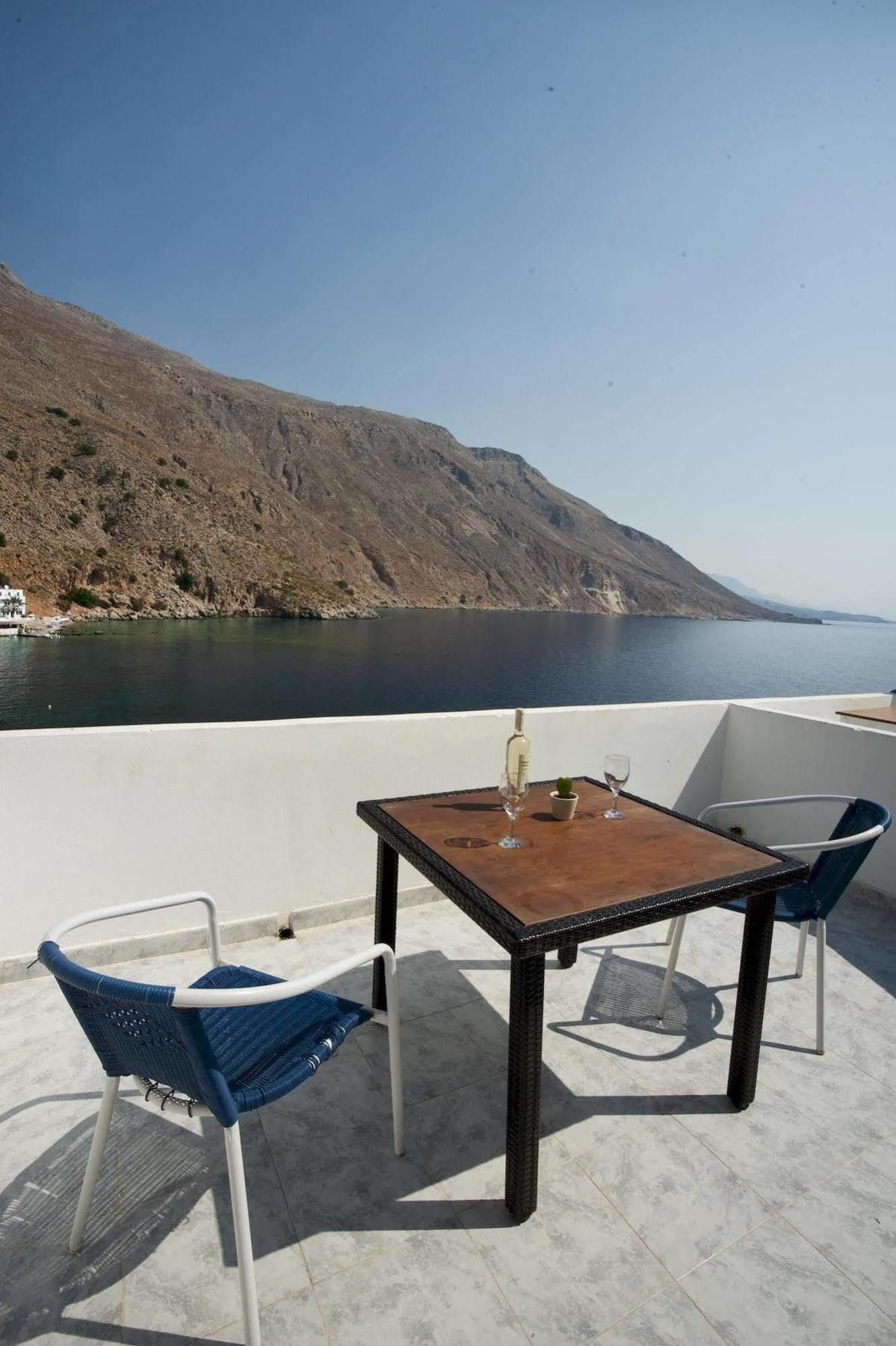 Hotel Madares Loutro Exterior foto